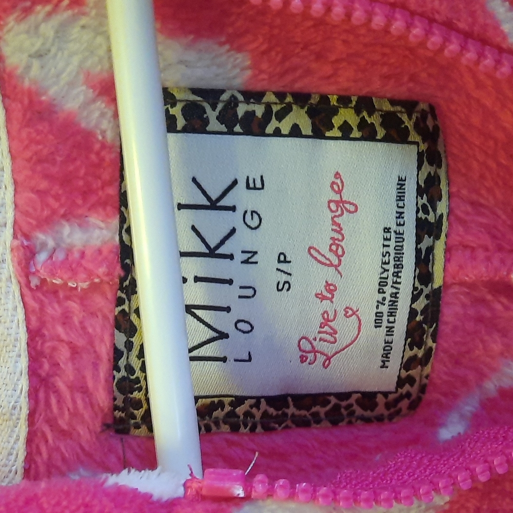 Love Onsie - Picture 3 of 4